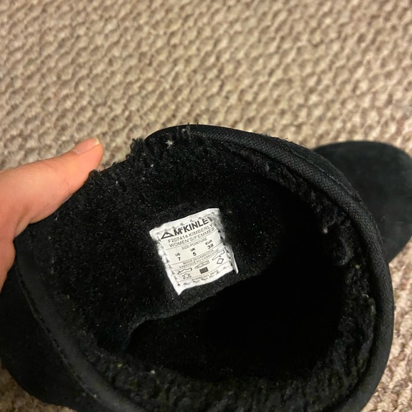 Mckinley black shoes size us 7 - Picture 4 of 5